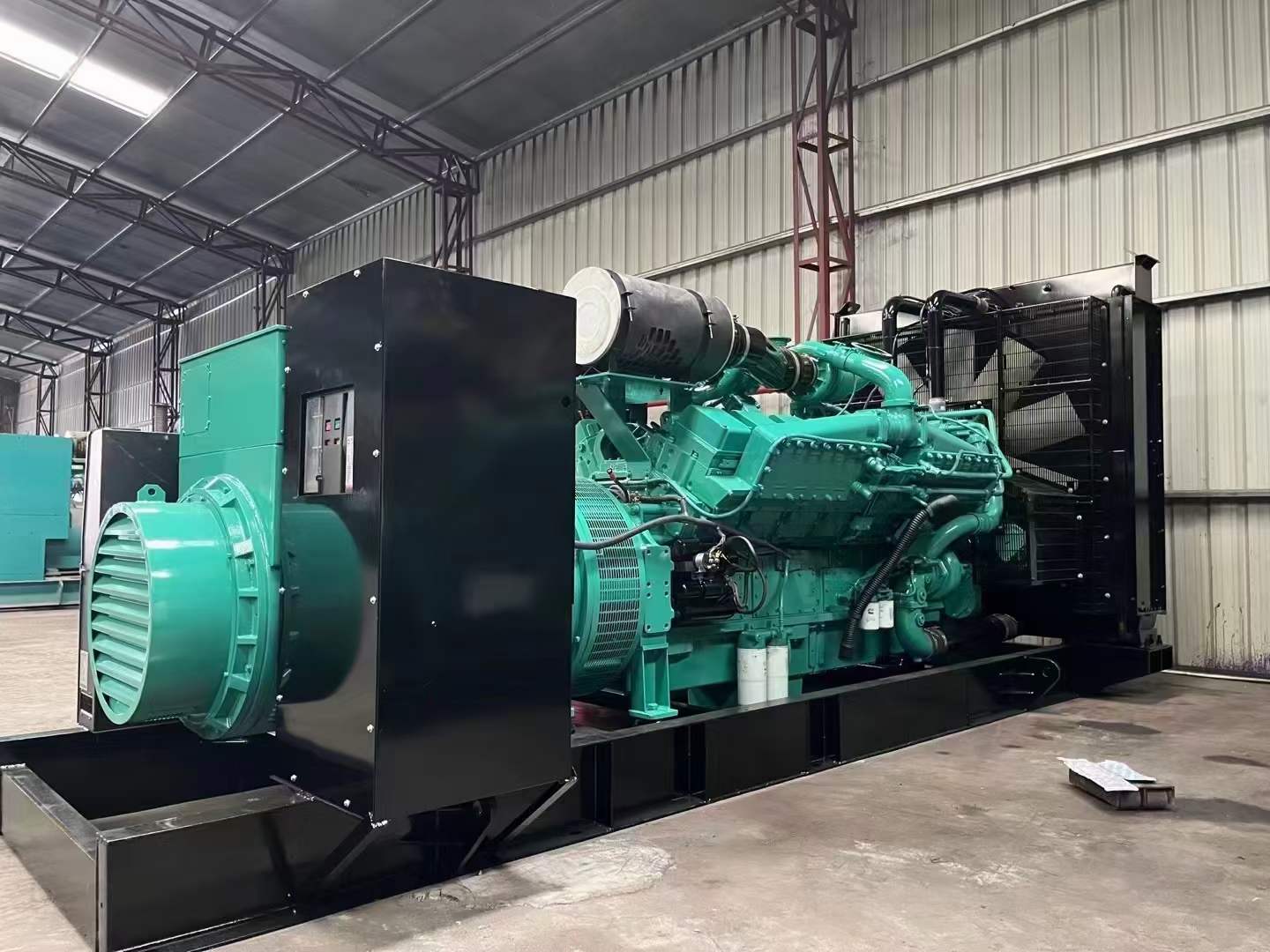 铁岭如何降低 800kW 柴油发电机输出电流的波动？